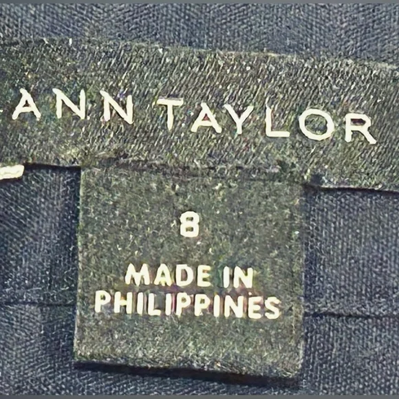 Ann Taylor Navy Sleeveless Button-Down Shirt - Picture 5 of 7